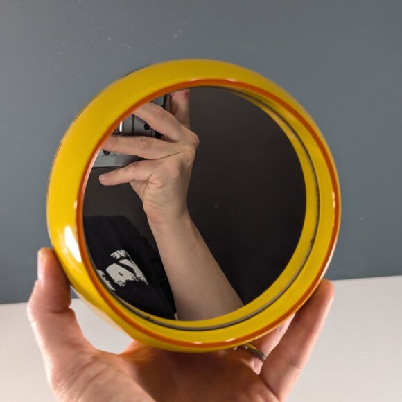 Round yellow ball mirror - Picture 3 of 8